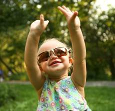 little girl with sunglasses