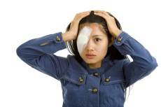 girl with eye injury